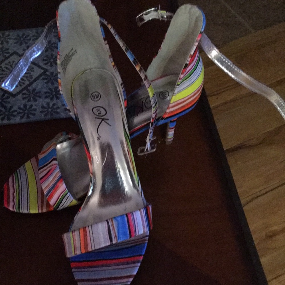 Small heels - Picture 3 of 3